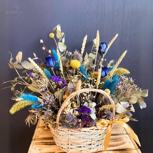 Dried flower basket with mixed blooms, best flowers near me from Beckenham florist